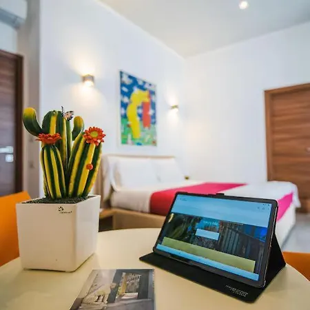 Arco Dei Pinto Ii 4* Salerno